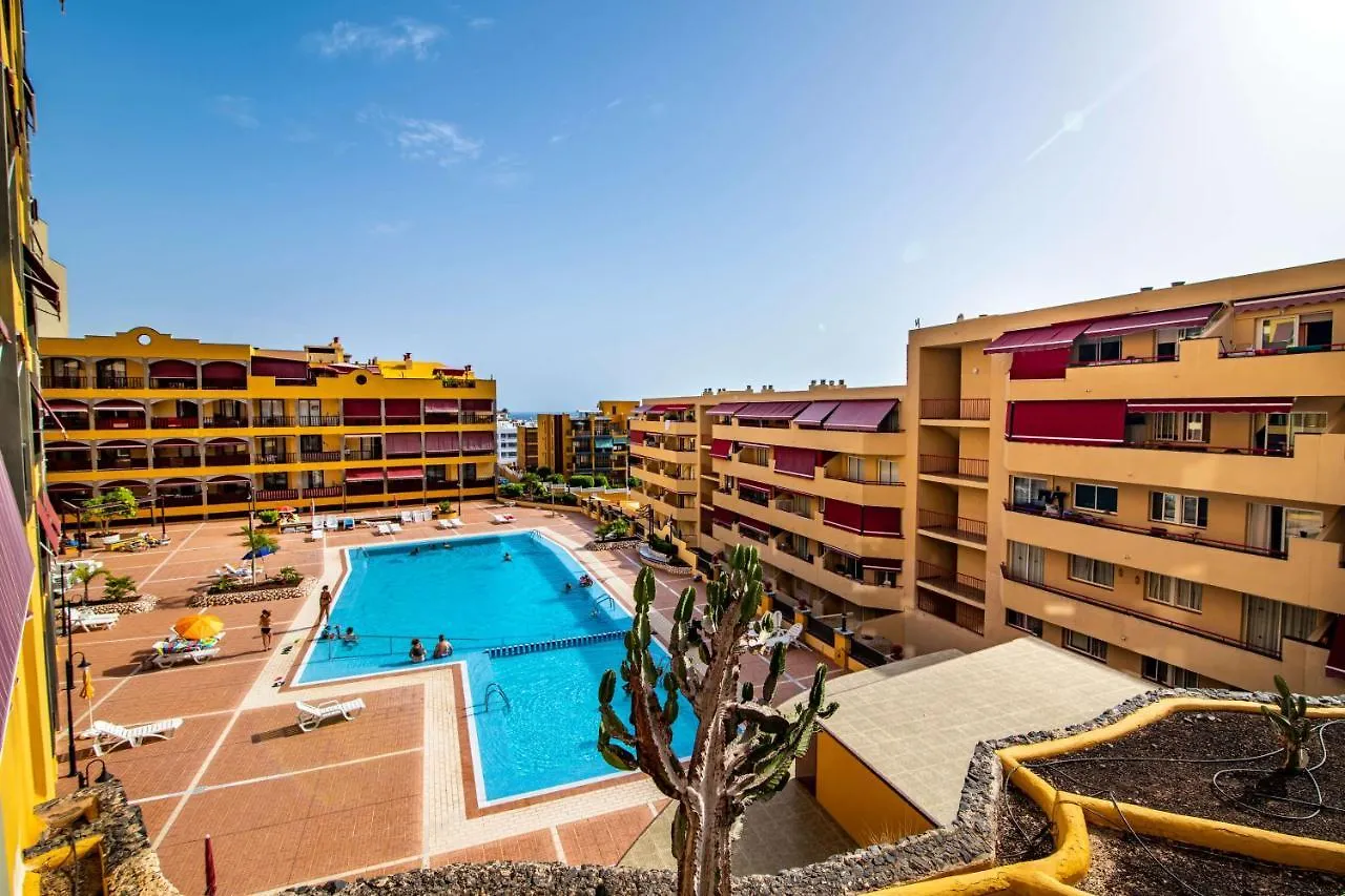 Lovely 1-Bedroom Apartment Whit Pool Puerto de Santiago  Spagna